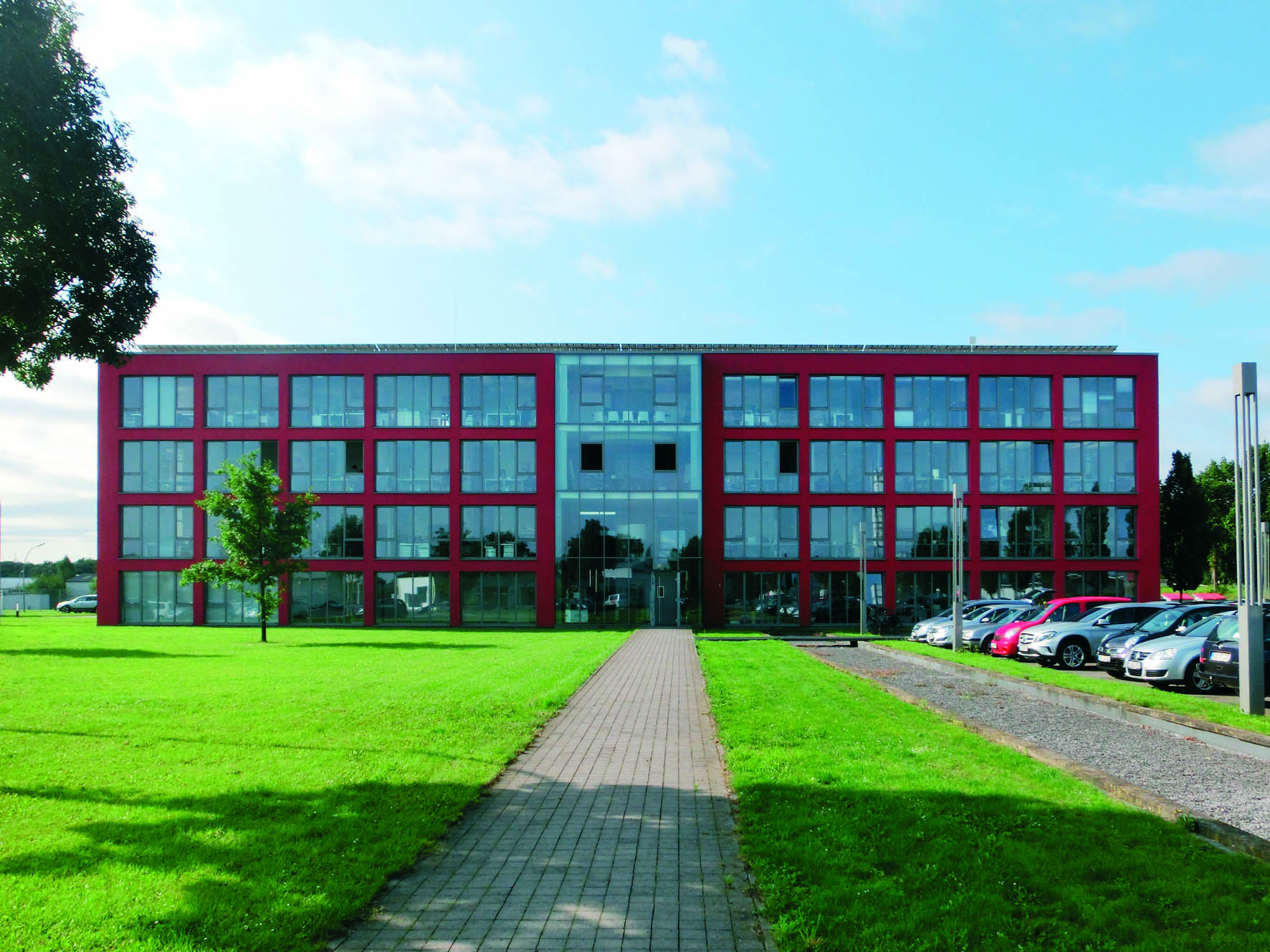 (Nr. 06110) hochwertig ausgestattete Büroräume zu vermieten