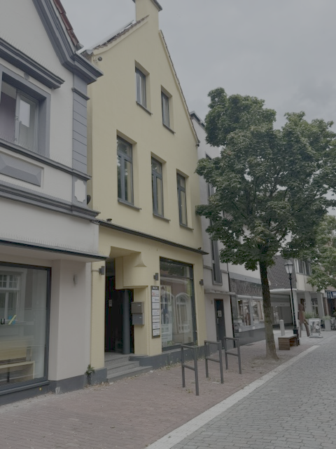(Nr. 06241) Laden in Gastro Meile mit Innenhofterrasse